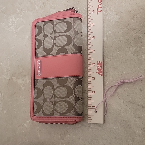 Wallet - Picture 8 of 11